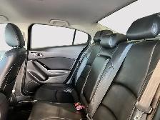 2017 Mazda Mazda3 Sport GX at One owner, no accidents! - Photo 4