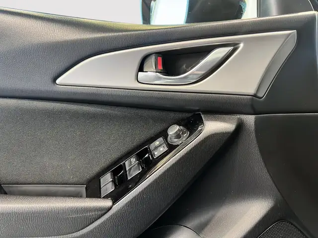 2017 Mazda Mazda3 Sport GX at One owner, no accidents! - Photo 11