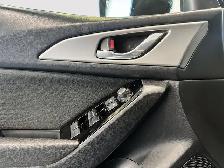 2017 Mazda Mazda3 Sport GX at One owner, no accidents! - Photo 11