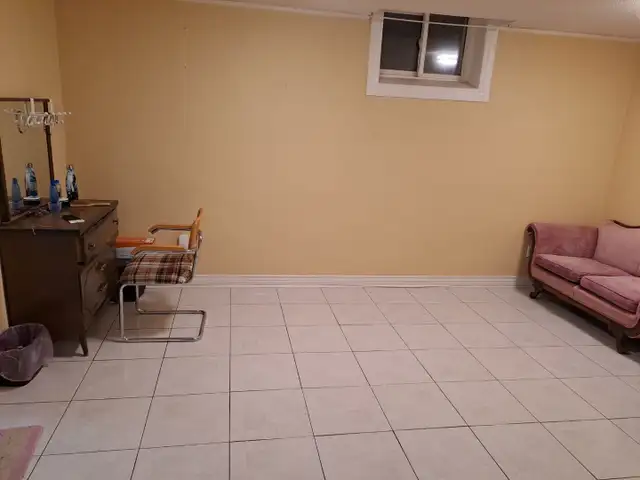 shared room for rent girl - Photo 4