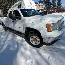 Great 2011 GMC work truck