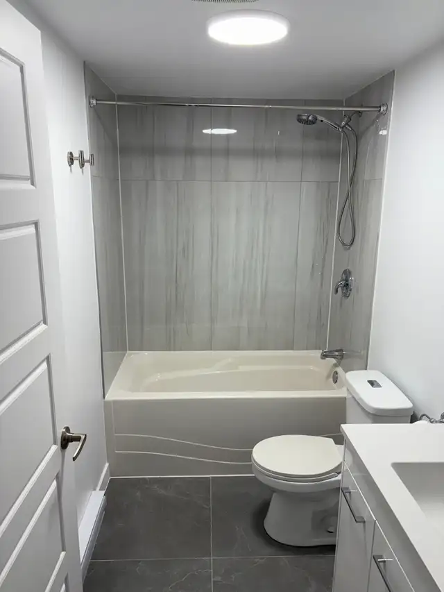 ANJOU. 4 ET DEMI À LOUER NEUF. - Photo 7