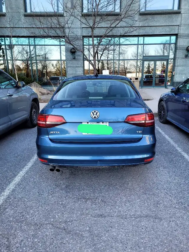 2017 VW Jetta Manual with active VW Warranty - Photo 3