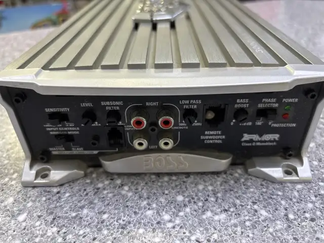 Boss AR3000D Class D Monoblock Amplifier - Photo 3