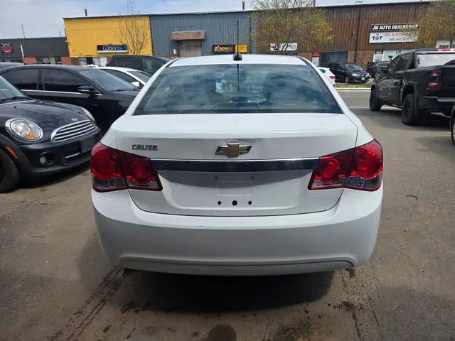 2015 Chevrolet Cruze - Photo 5