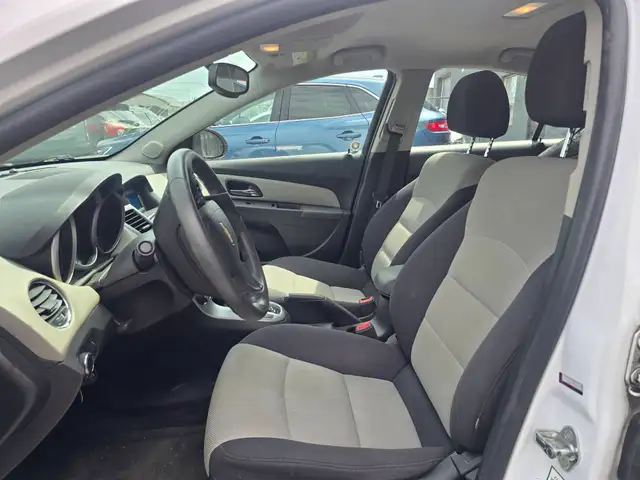 2015 Chevrolet Cruze - Photo 8