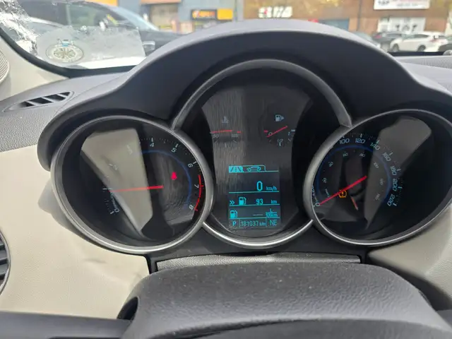 2015 Chevrolet Cruze - Photo 13