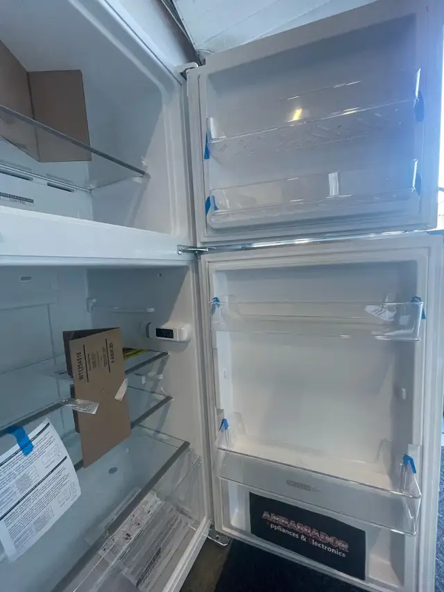 NEW 24" Whirlpool Counter Depth Top Freezer Fridge (11.6 Cu.Ft) - Photo 8
