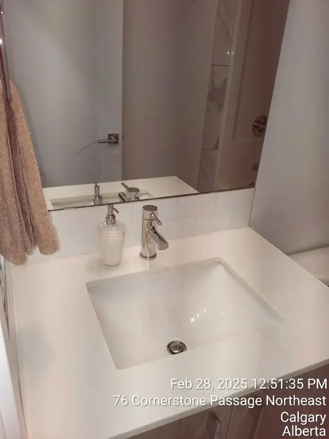 Professional cleaner available for work - Photo 5