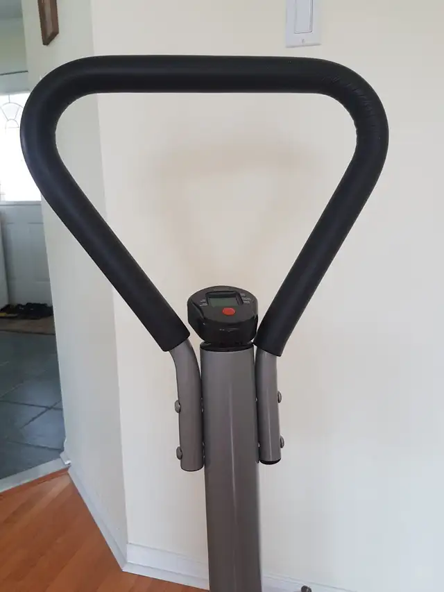 Tempo Stepper with Handle model# 084-0106-0 brand new for sale - Photo 4