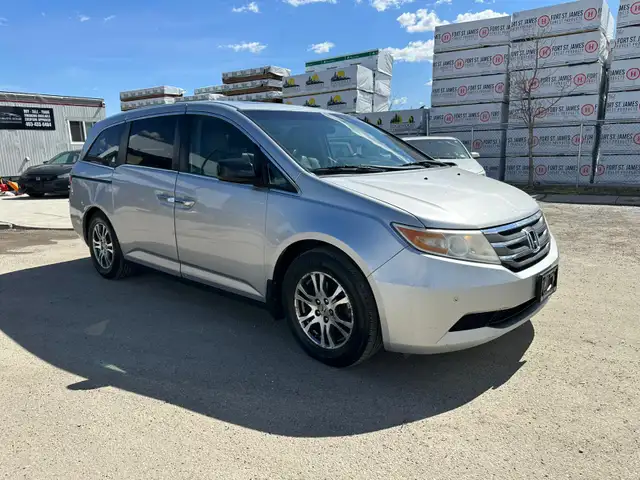 2012 Honda Odyssey EX-L | DVD, Back Cam, Sunroof - Photo 3