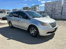 2012 Honda Odyssey EX-L | DVD, Back Cam, Sunroof - Photo 3