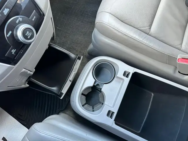 2012 Honda Odyssey EX-L | DVD, Back Cam, Sunroof - Photo 18