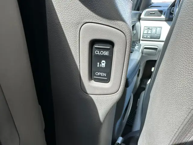2012 Honda Odyssey EX-L | DVD, Back Cam, Sunroof - Photo 23