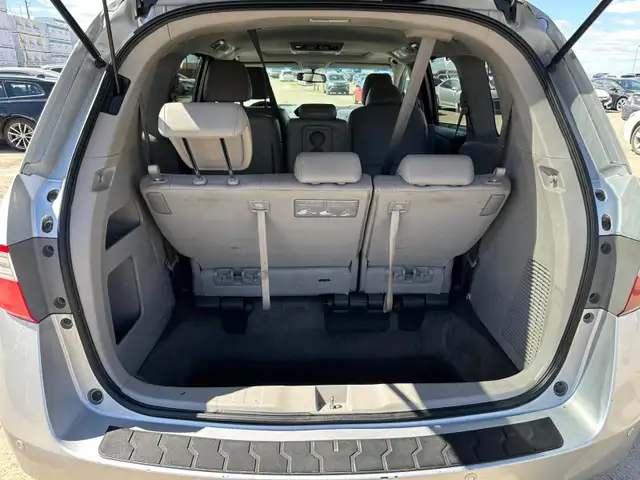 2012 Honda Odyssey EX-L | DVD, Back Cam, Sunroof - Photo 25