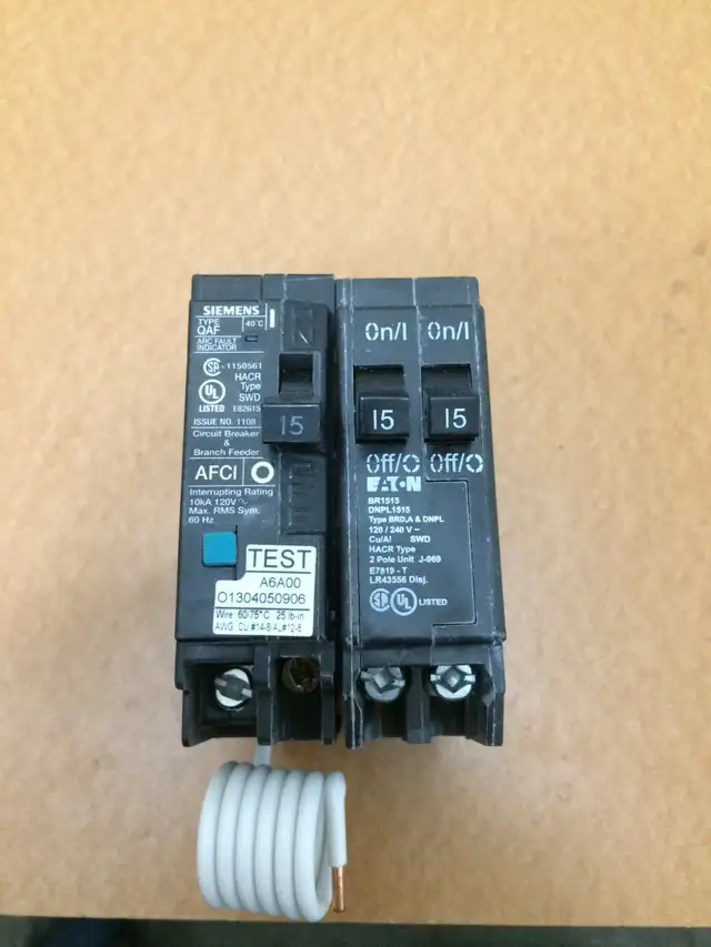 Electrical breakers - Photo 6