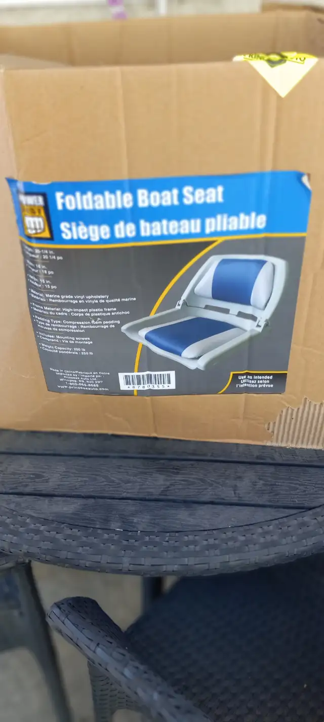 Power Fist Foldable Boat Seat - Like New - Photo 3