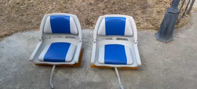 Power Fist Foldable Boat Seat - Like New - Photo 8