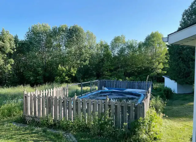 Rent Madoc-Marmorra FULL House Basement Garage Pool 2  1 Rental - Photo 12