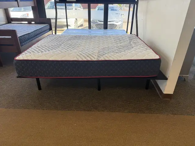 RV Sized Queen Mattress - Photo 2