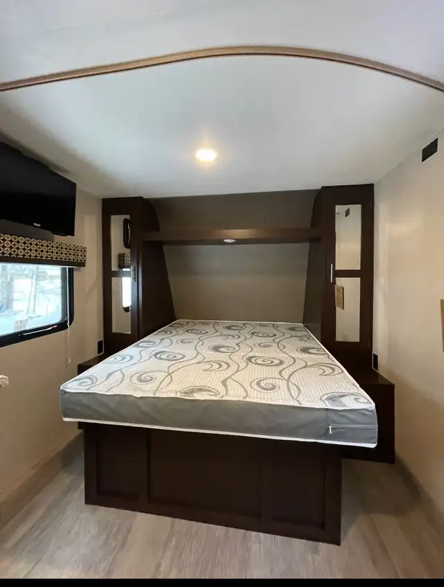 2019 Sportsmen 240 THLE 24 feet Toy Hauler - Photo 8