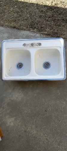 Double Kitchen Sink
