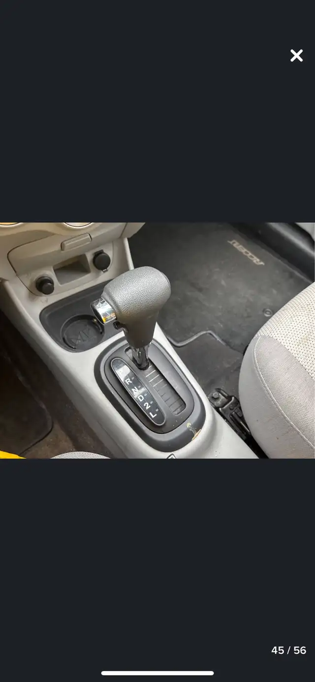 86000 KM Hyundai accent GL auto caméra full aucune rouille - Photo 5