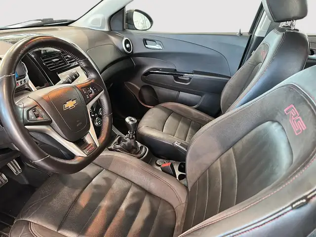 2016 Chevrolet Sonic Sedan RS - 6MT - Photo 5