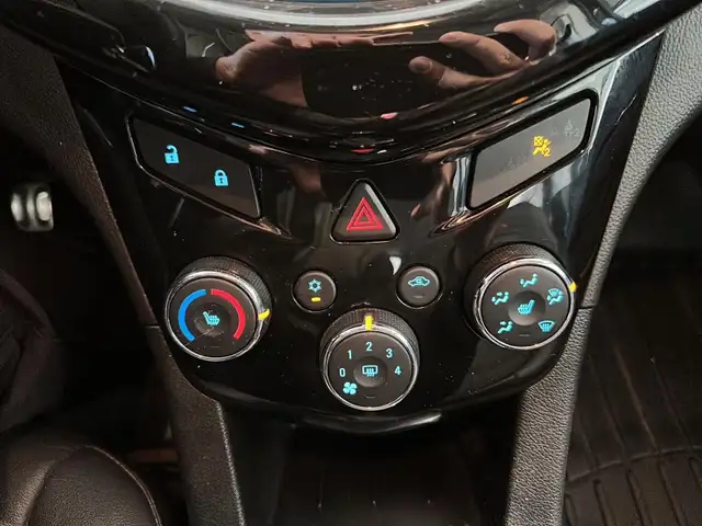 2016 Chevrolet Sonic Sedan RS - 6MT - Photo 8