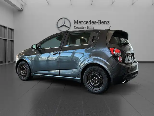 2016 Chevrolet Sonic Sedan RS - 6MT - Photo 13