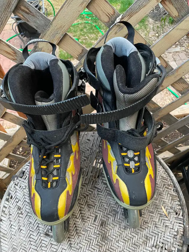 Mongoose Roller Blades!  Size 9 - Photo 3