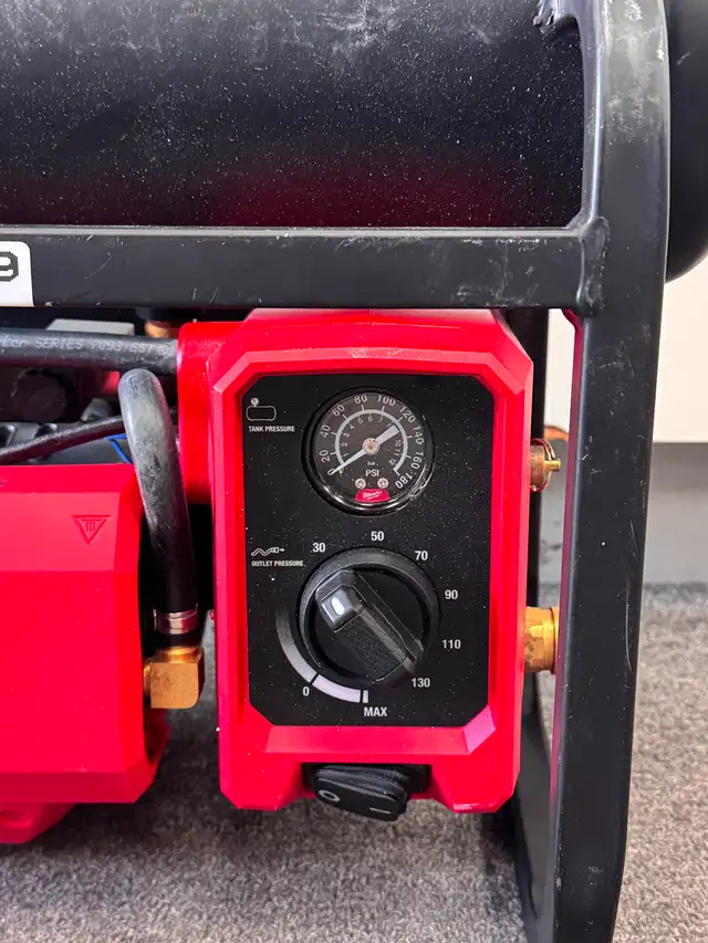 Milwaukee 2840-20 M18 FUEL 2 Gallon Compact Quiet Compressor - Photo 2