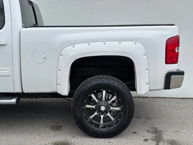 2014 Chevrolet Silverado 2500HD LTZ 4WD LEATHER-ROOF-NAVI-CAMERA - Photo 4