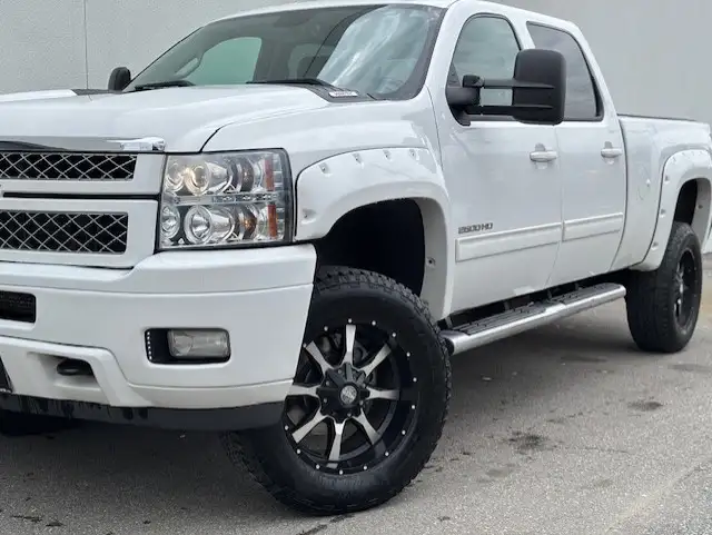 2014 Chevrolet Silverado 2500HD LTZ 4WD LEATHER-ROOF-NAVI-CAMERA - Photo 13