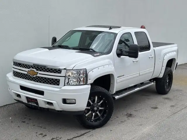 2014 Chevrolet Silverado 2500HD LTZ 4WD LEATHER-ROOF-NAVI-CAMERA - Photo 14