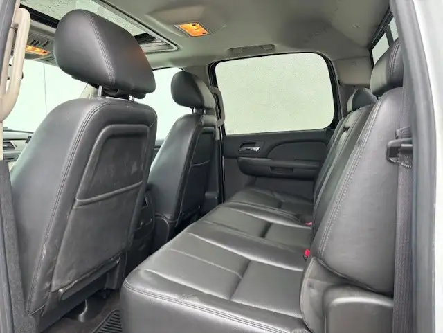 2014 Chevrolet Silverado 2500HD LTZ 4WD LEATHER-ROOF-NAVI-CAMERA - Photo 17