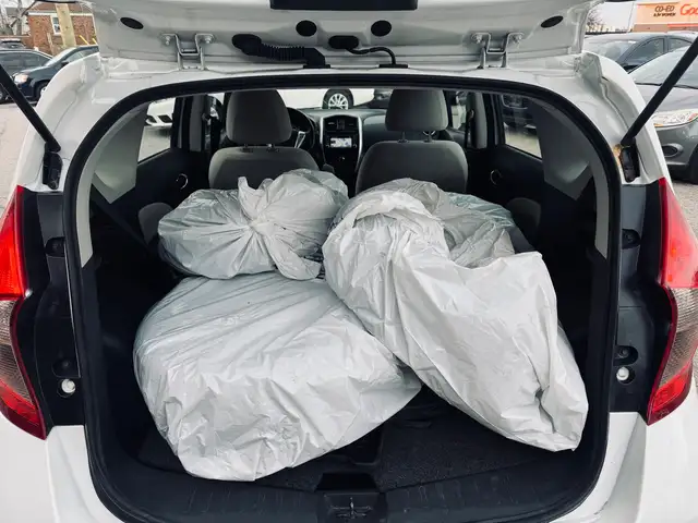 2017 Nissan Versa Note 5dr HB 1.6 SL - Photo 5