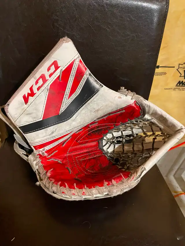 CCM P2.5 Jr Blocker and Trapper for sale - Photo 2