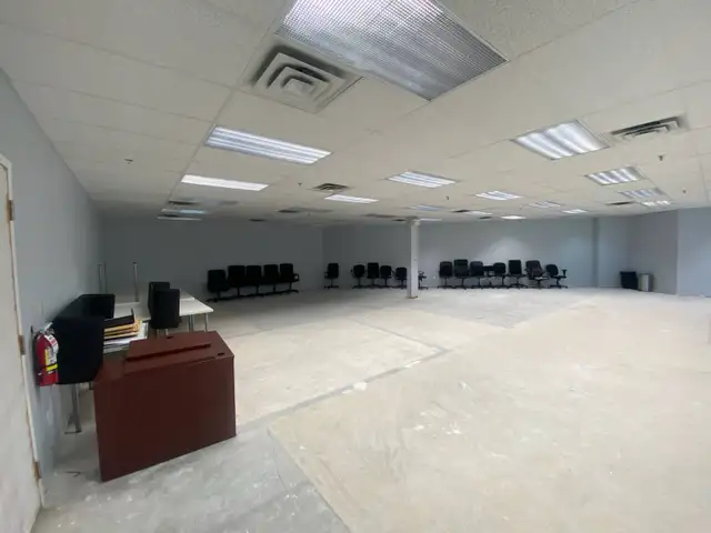 Office/ Salon/ Clinic Units are available for rent in Guelph