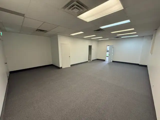 INDUSTRIAL SPACE FOR RENT AT CHESSWOOD AND SHEPPARD - Photo 6