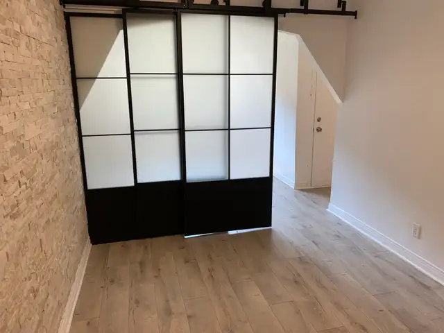 Libre immédiatement! 200m métro Joliette ! - Photo 3