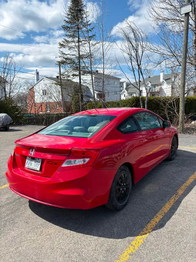 Honda Civic 2012 - 176 000km - 8 495.00$ - Photo 2