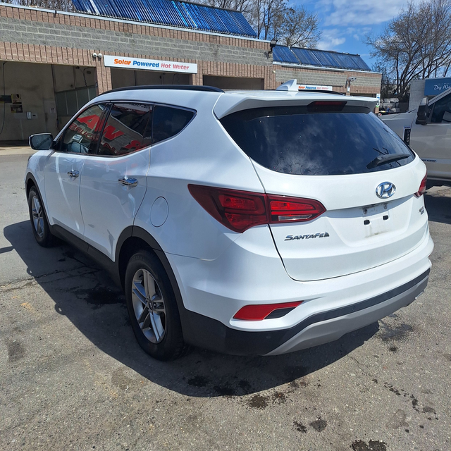 2018 Hyundai Santa Fe Sport Luxury AWD 2.4l 4cyl, 22 service rec - Photo 3