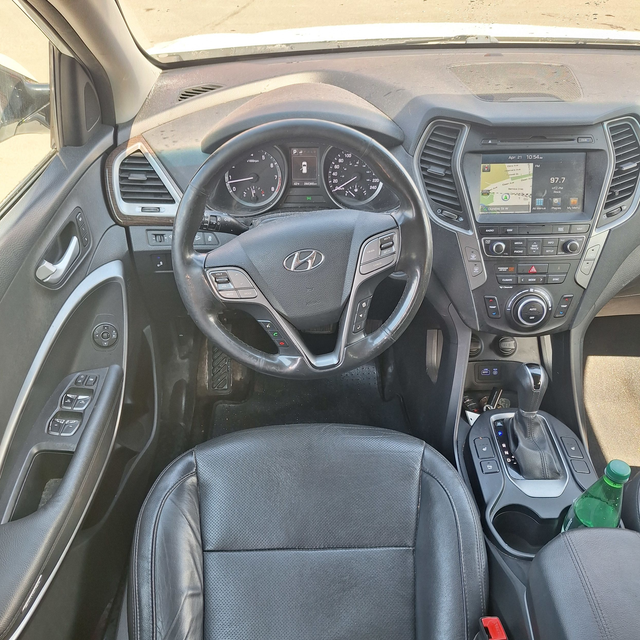 2018 Hyundai Santa Fe Sport Luxury AWD 2.4l 4cyl, 22 service rec - Photo 12