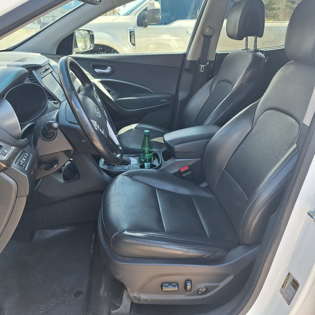 2018 Hyundai Santa Fe Sport Luxury AWD 2.4l 4cyl, 22 service rec - Photo 13