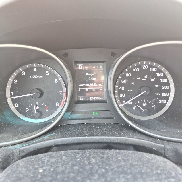 2018 Hyundai Santa Fe Sport Luxury AWD 2.4l 4cyl, 22 service rec - Photo 18