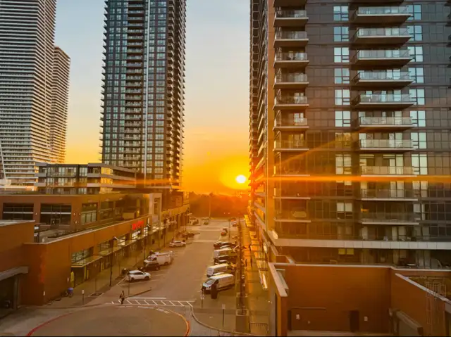 Waterfront Living, Best Location. - Photo 5