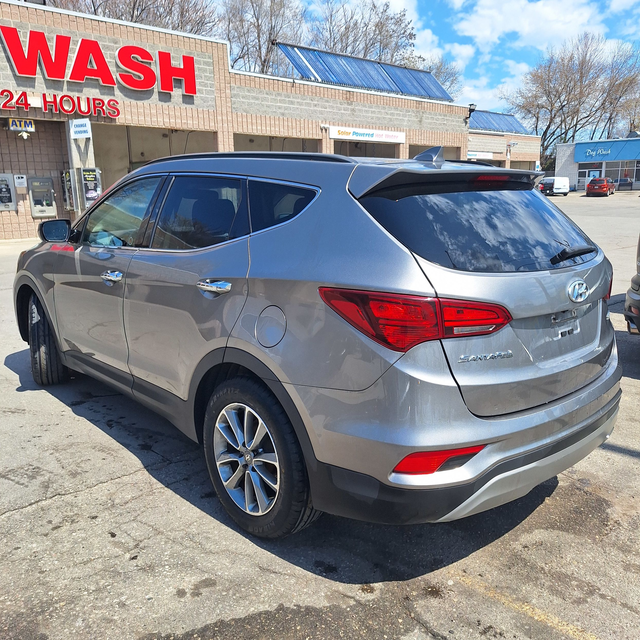 2017 Hyundai Santa Fe Sport 2.4l 4cyl, no accidents, 19 service - Photo 6
