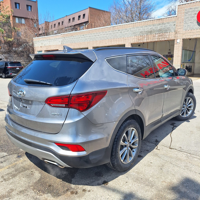 2017 Hyundai Santa Fe Sport 2.4l 4cyl, no accidents, 19 service - Photo 8