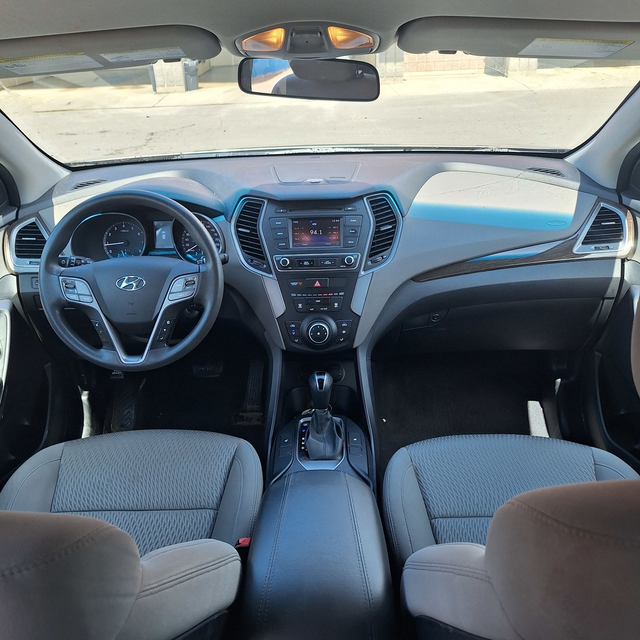 2017 Hyundai Santa Fe Sport 2.4l 4cyl, no accidents, 19 service - Photo 14